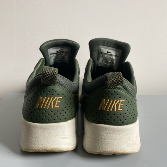 Air Max Thea Premium Sneakers (discontinued color) - Picture 3 of 4